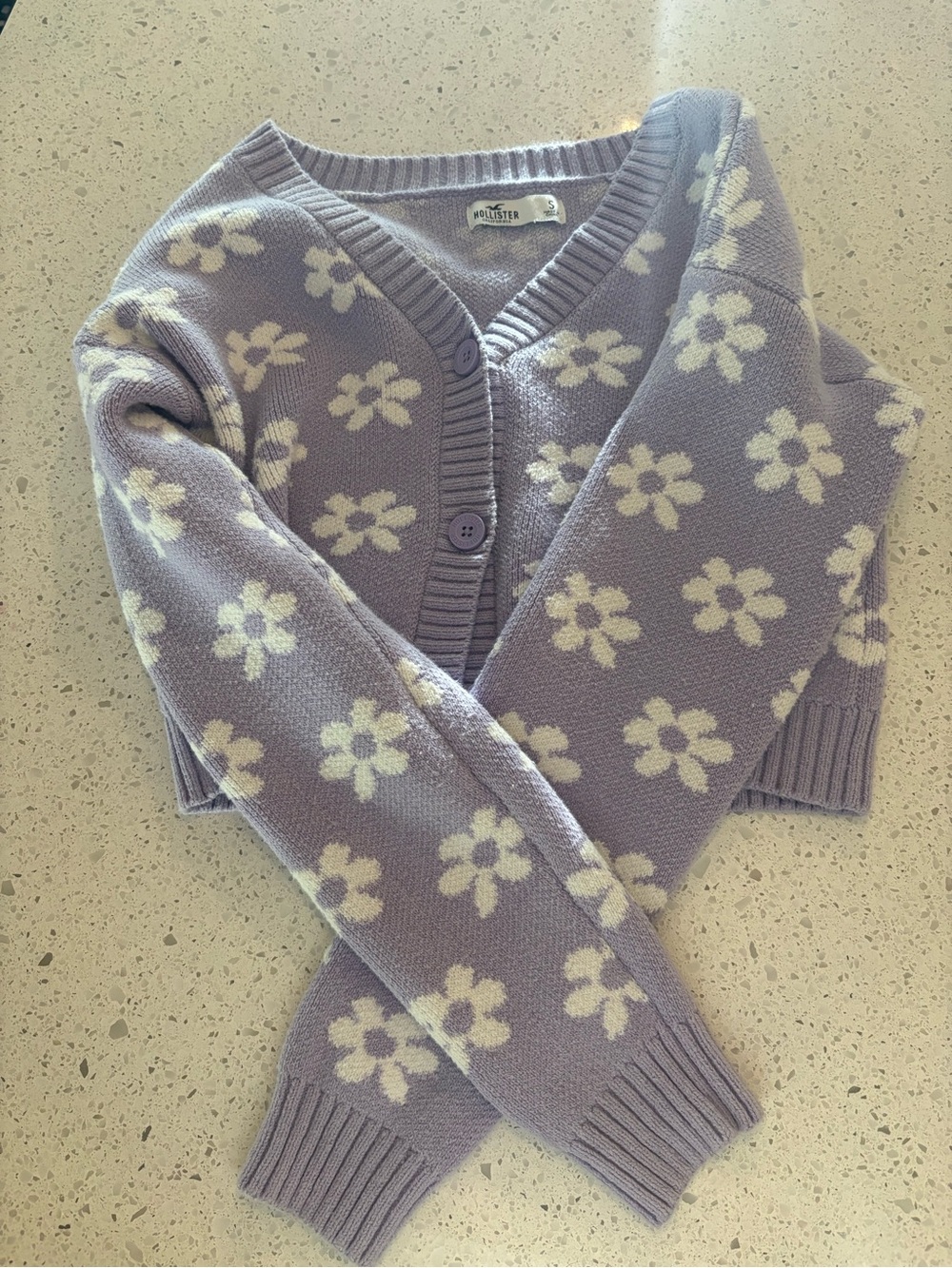 Hollister Lavender Floral V‑Neck Button Cardigan